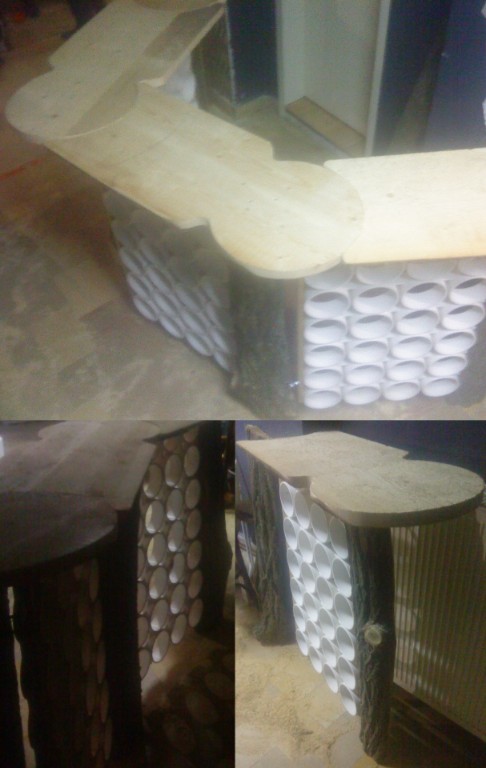 ModularesThekenMöbel_aus DeckenVerkleidung_Regalbrettern_HolzStämmen ModularesThekenMöbel_aus DeckenVerkleidung_Regalbrettern_HolzStämmen